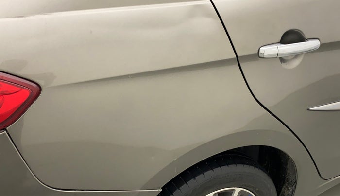 2018 Maruti Ciaz ALPHA  AT 1.5 SHVS PETROL, Petrol, Automatic, 80,362 km, Right quarter panel - Slightly dented