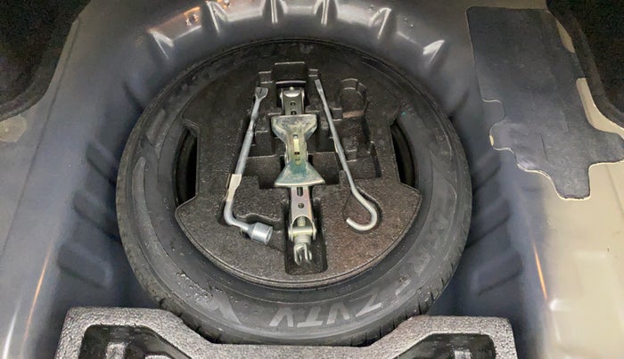 2018 Maruti Ciaz ALPHA  AT 1.5 SHVS PETROL, Petrol, Automatic, 80,362 km, Spare Tyre