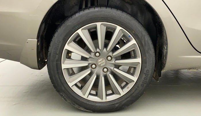 2018 Maruti Ciaz ALPHA  AT 1.5 SHVS PETROL, Petrol, Automatic, 80,362 km, Right Rear Wheel