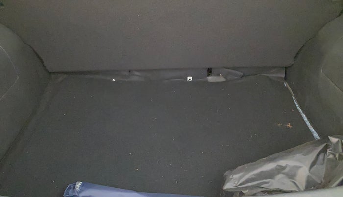 2024 Nissan MAGNITE XL, Petrol, Manual, 7,840 km, Boot Inside