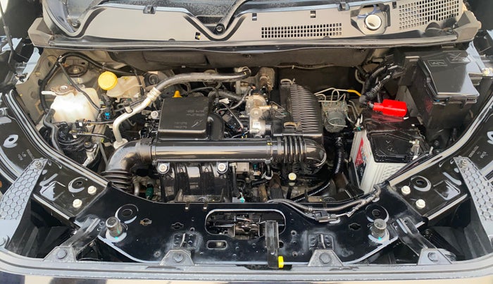 2024 Nissan MAGNITE XL, Petrol, Manual, 7,840 km, Engine View