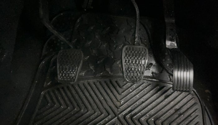 2023 Tata NEXON FEARLESS DUAL TONE 1.2 PETROL, Petrol, Manual, 5,562 km, Pedals