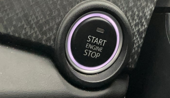 2023 Tata NEXON FEARLESS DUAL TONE 1.2 PETROL, Petrol, Manual, 5,562 km, Keyless Start/ Stop Button