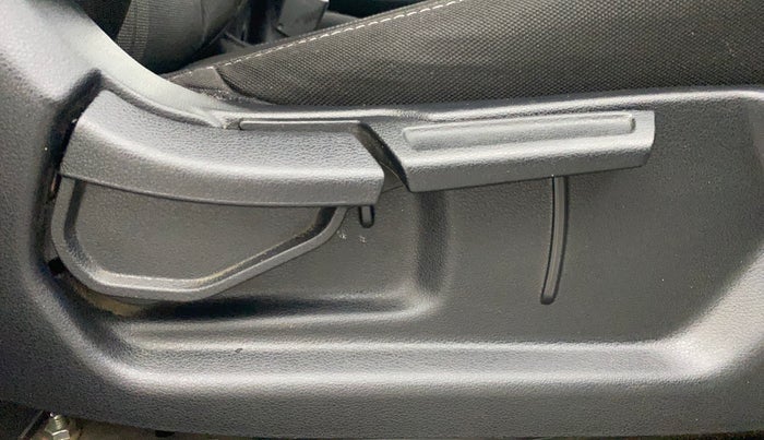 2021 Hyundai VENUE SX PLUS 1.0 TURBO DCT, Petrol, Automatic, 54,725 km, Driver Side Adjustment Panel
