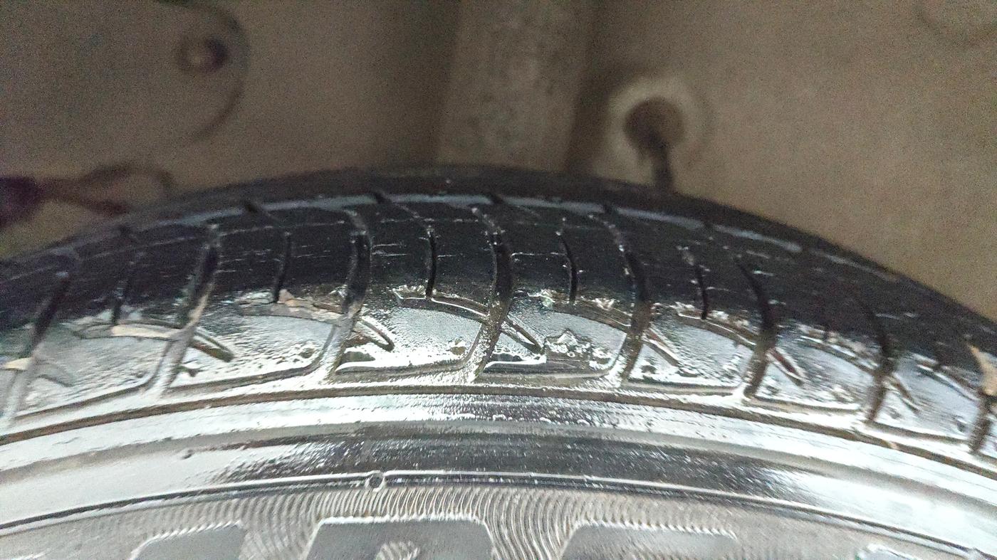 2015 Tata Zest XMS PETROL, Petrol, Manual, 35,281 km, Right Rear Tyre Tread