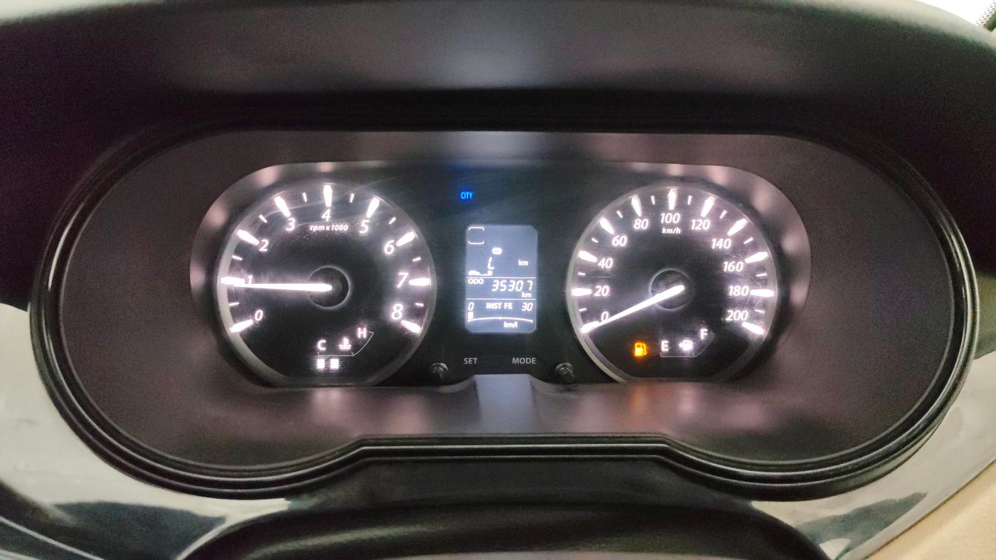 2015 Tata Zest XMS PETROL, Petrol, Manual, 35,281 km, Odometer Image