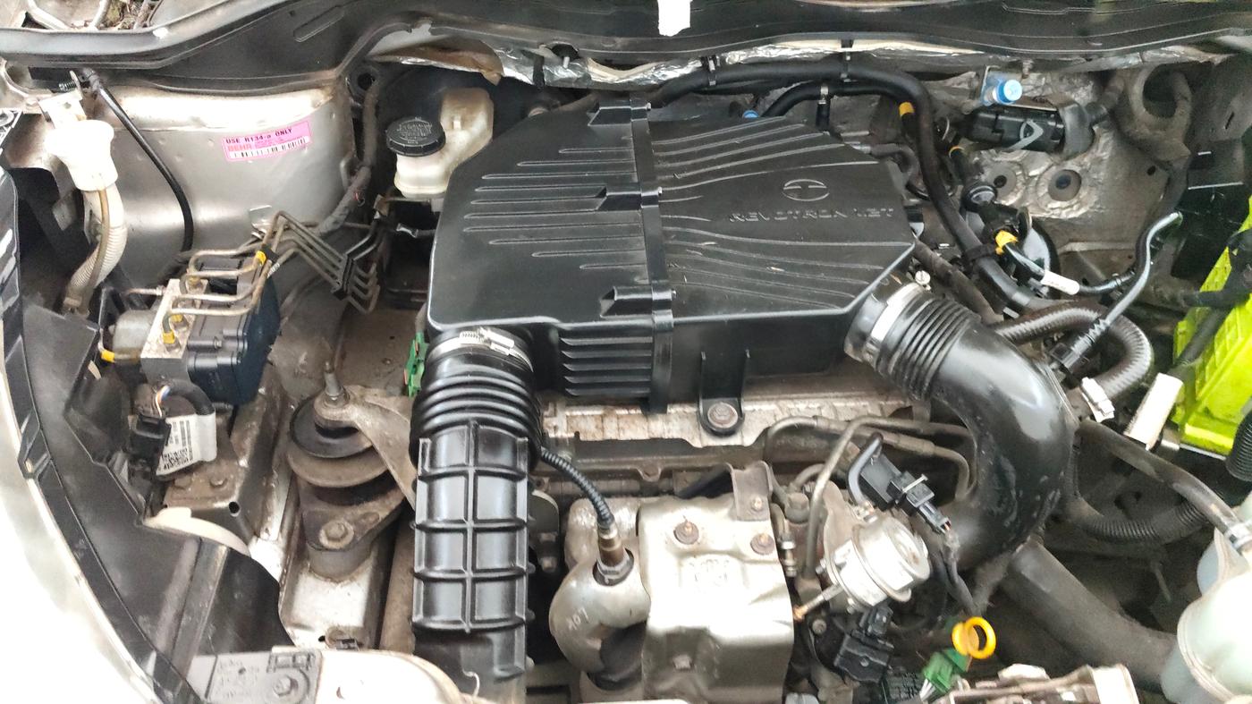2015 Tata Zest XMS PETROL, Petrol, Manual, 35,281 km, Engine View - Right