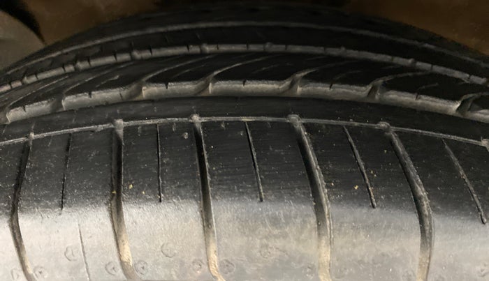 2019 Hyundai Creta 1.6 VTVT SX AUTO, Petrol, Automatic, 28,125 km, Left Front Tyre Tread