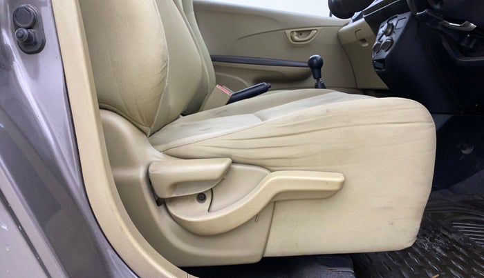 2013 Honda Amaze 1.2L I-VTEC S, Petrol, Manual, 78,863 km, Driver Side Adjustment Panel