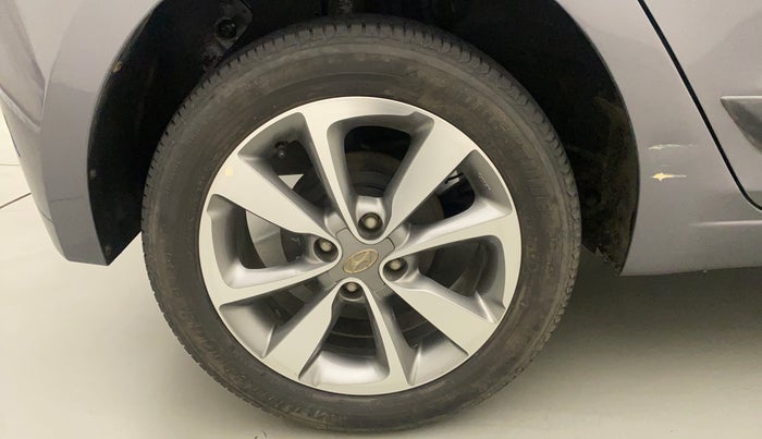 2015 Hyundai Elite i20 ASTA 1.2, Petrol, Manual, 15,122 km, Right Rear Wheel