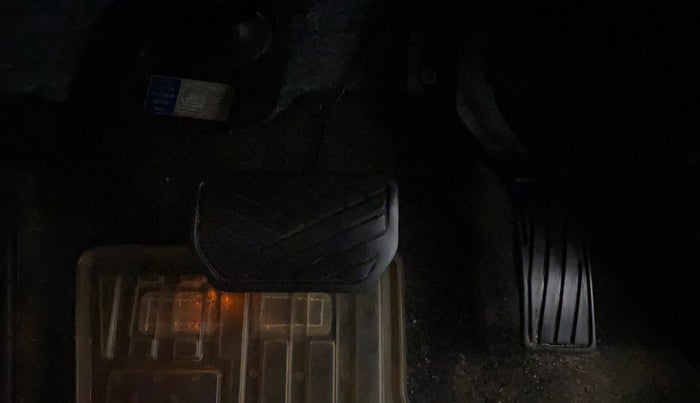 2020 Toyota URBAN CRUISER PREMIUM GRADE AT, Petrol, Automatic, 42,438 km, Pedals