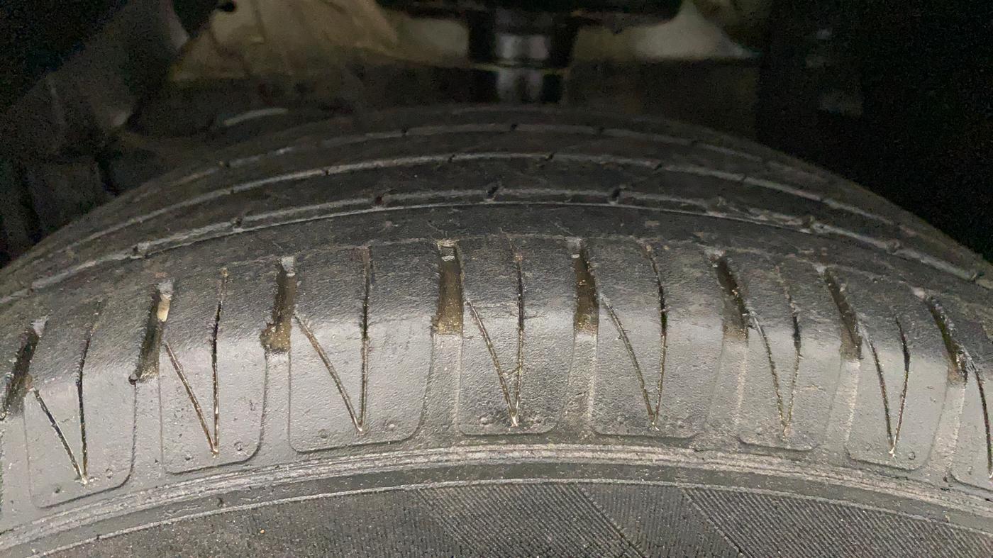 2020 Toyota URBAN CRUISER PREMIUM GRADE AT, Petrol, Automatic, 42,438 km, Left Front Tyre Tread