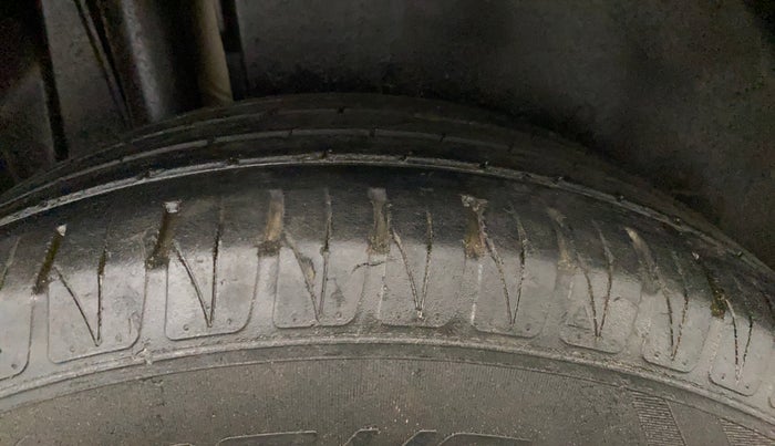 2020 Toyota URBAN CRUISER PREMIUM GRADE AT, Petrol, Automatic, 42,438 km, Right Rear Tyre Tread