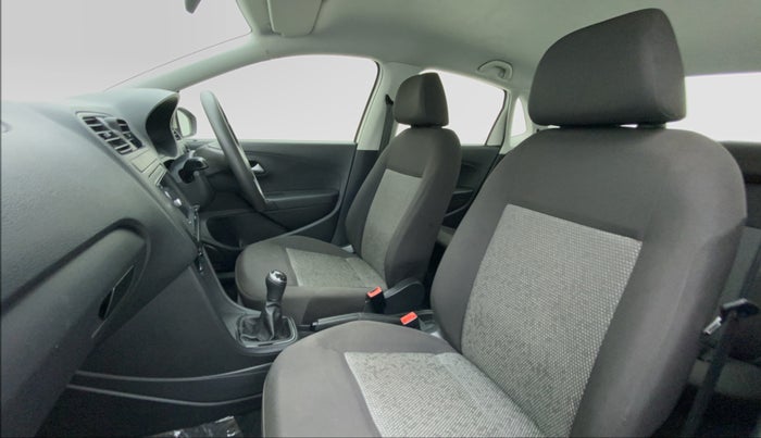 2018 Volkswagen Ameo Trendline 1.0, Petrol, Manual, 25,197 km, Right Side Front Door Cabin View