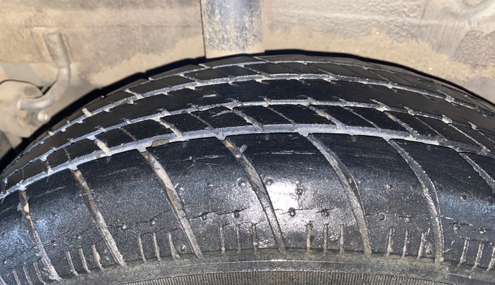 2016 Maruti Celerio VXI, Petrol, Manual, 40,892 km, Right Rear Tyre Tread