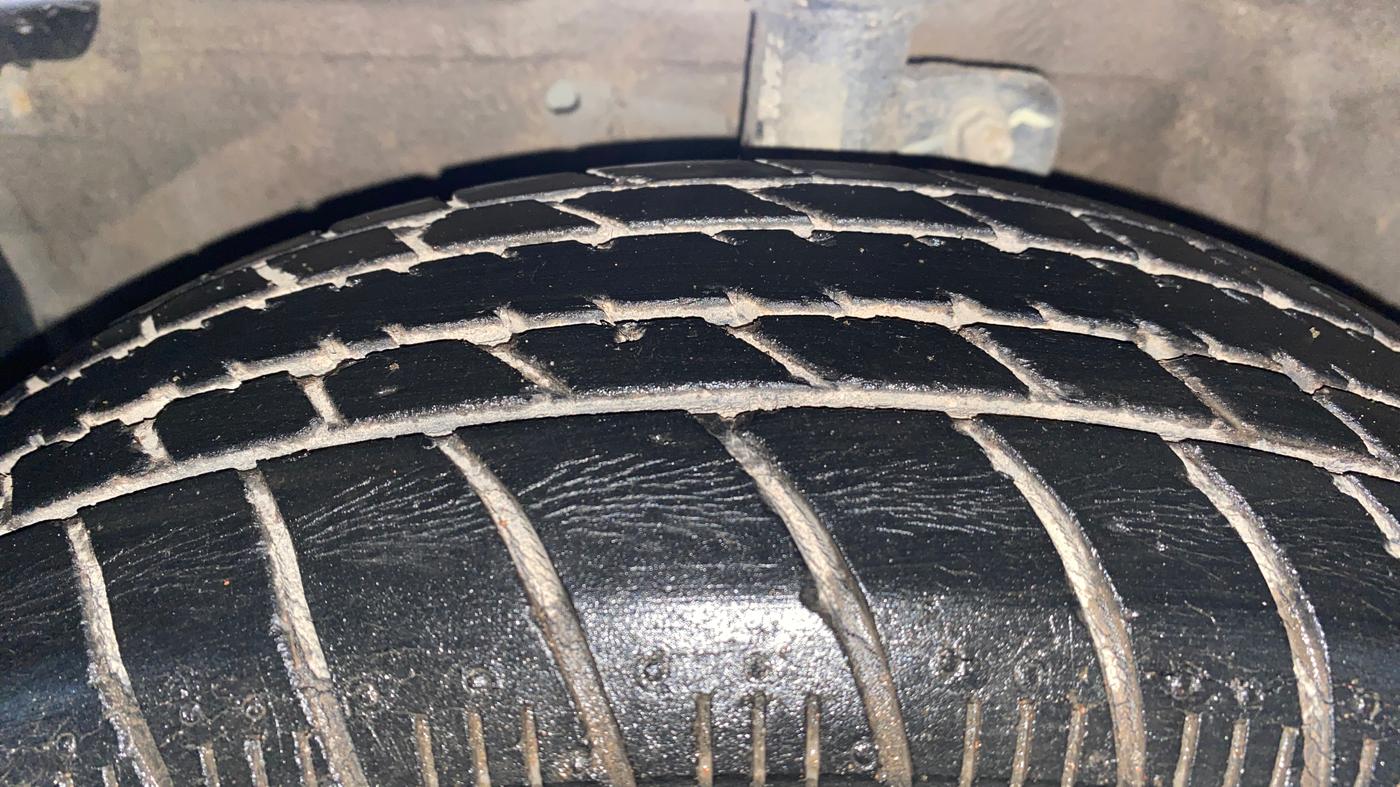 2016 Maruti Celerio VXI, Petrol, Manual, 40,892 km, Left Front Tyre Tread