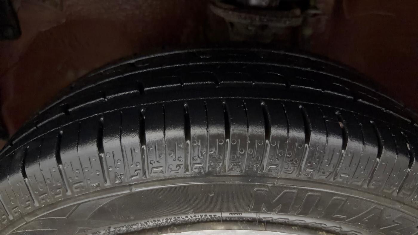 2015 Maruti Alto K10 VXI, Petrol, Manual, 1,13,655 km, Left Front Tyre Tread