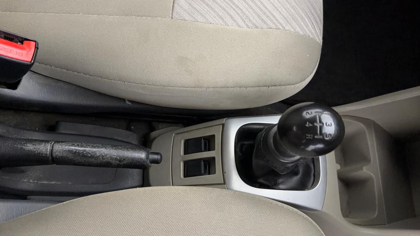 2015 Maruti Alto K10 VXI, Petrol, Manual, 1,13,655 km, Gear Lever