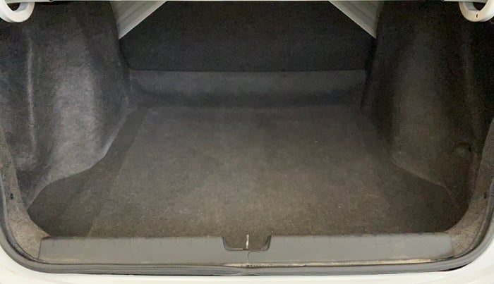 2016 Honda City 1.5L I-VTEC V MT, Petrol, Manual, 67,117 km, Boot Inside