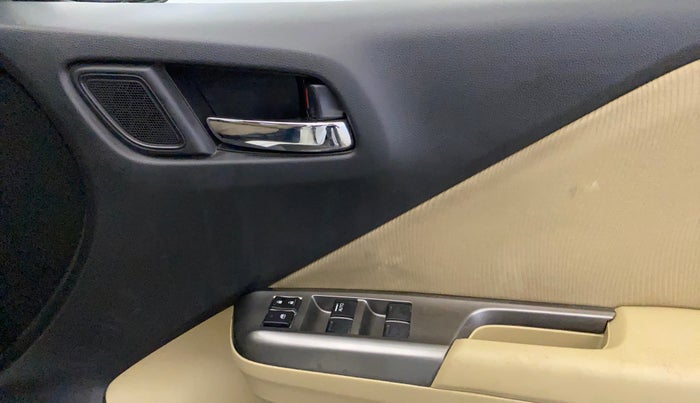 2016 Honda City 1.5L I-VTEC V MT, Petrol, Manual, 67,117 km, Driver Side Door Panels Control