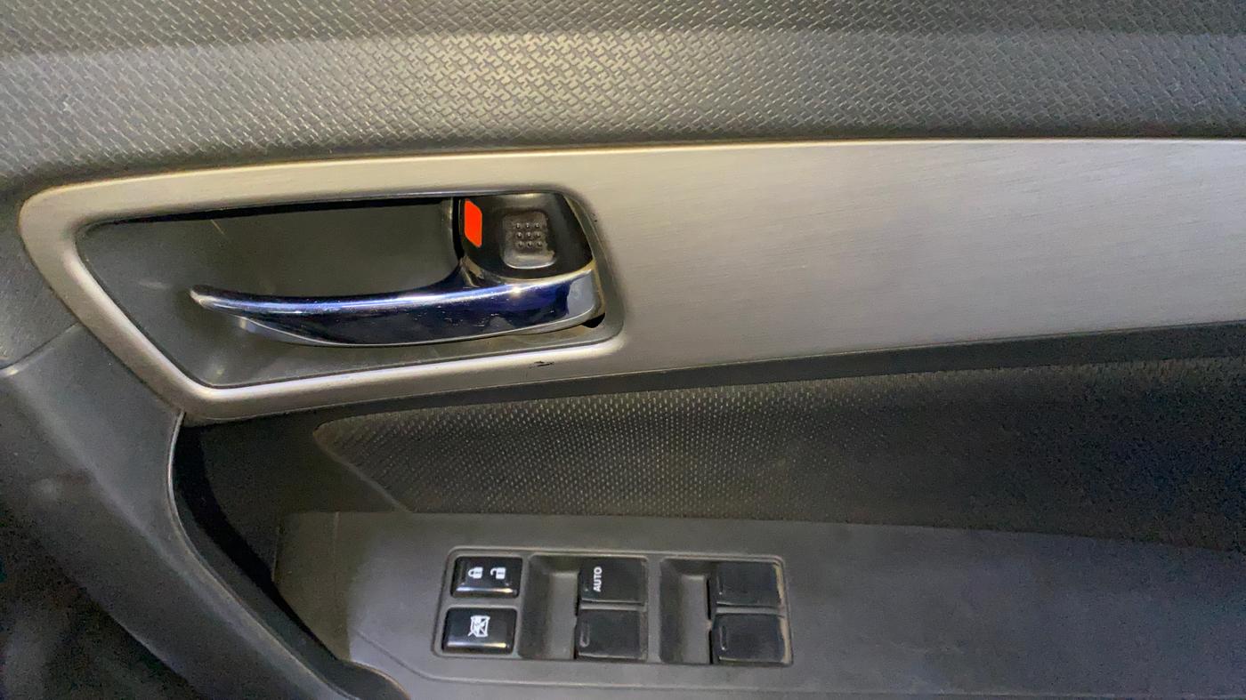 2017 Maruti Vitara Brezza ZDI, Diesel, Manual, 95,651 km, Driver Side Door Panels Control