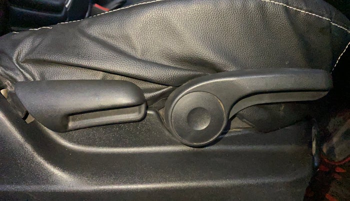 2017 Maruti Vitara Brezza ZDI, Diesel, Manual, 92,955 km, Driver Side Adjustment Panel