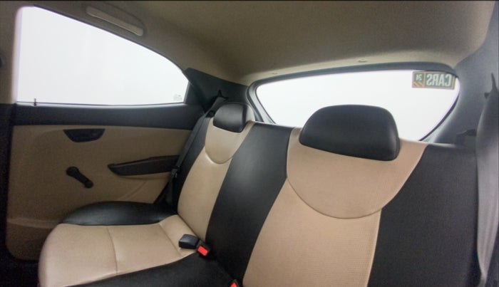 2015 Hyundai Eon ERA +, Petrol, Manual, 65,323 km, Right Side Rear Door Cabin