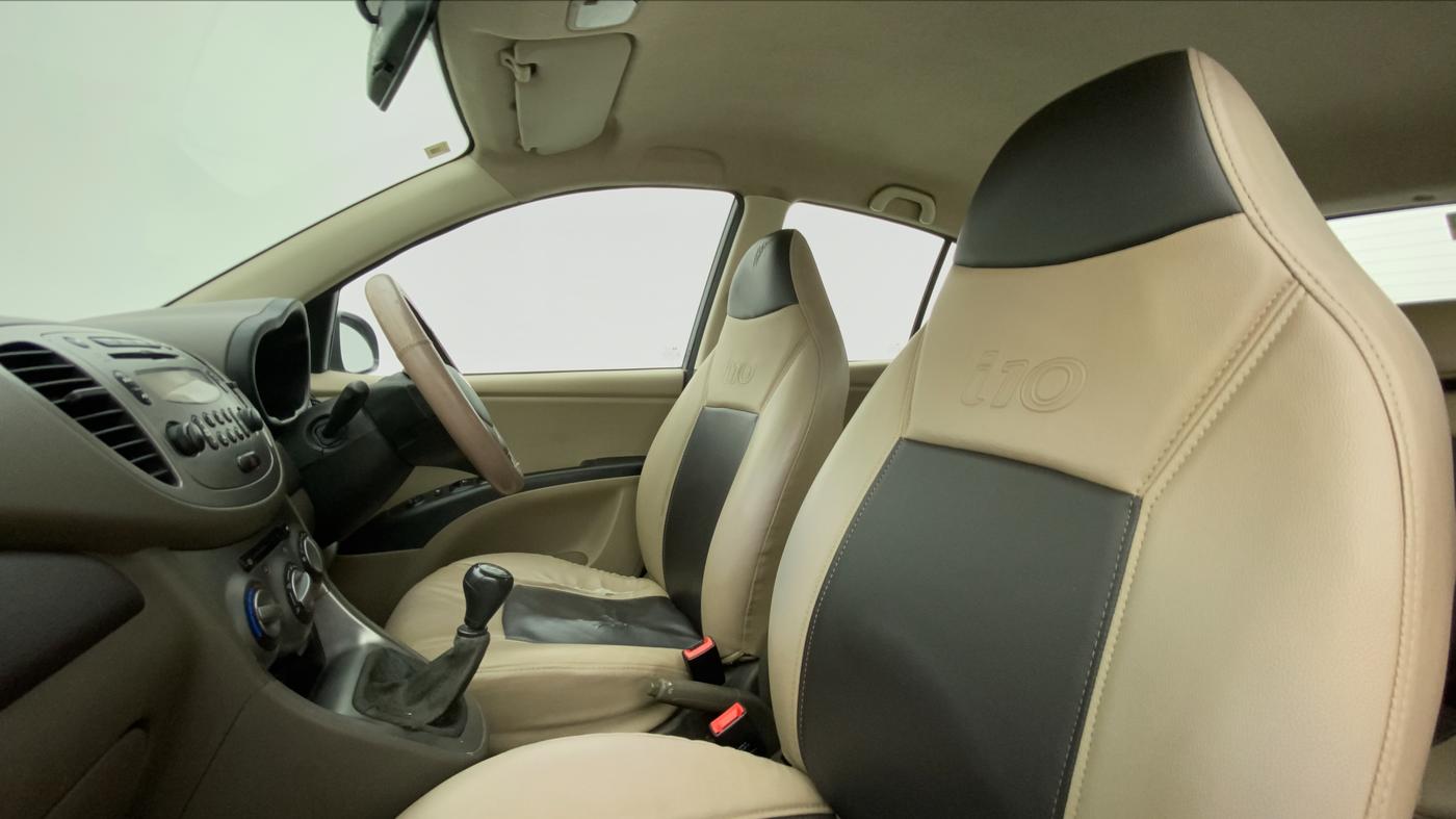 2013 Hyundai i10 SPORTZ 1.2, Petrol, Manual, 83,322 km, Right Side Front Door Cabin