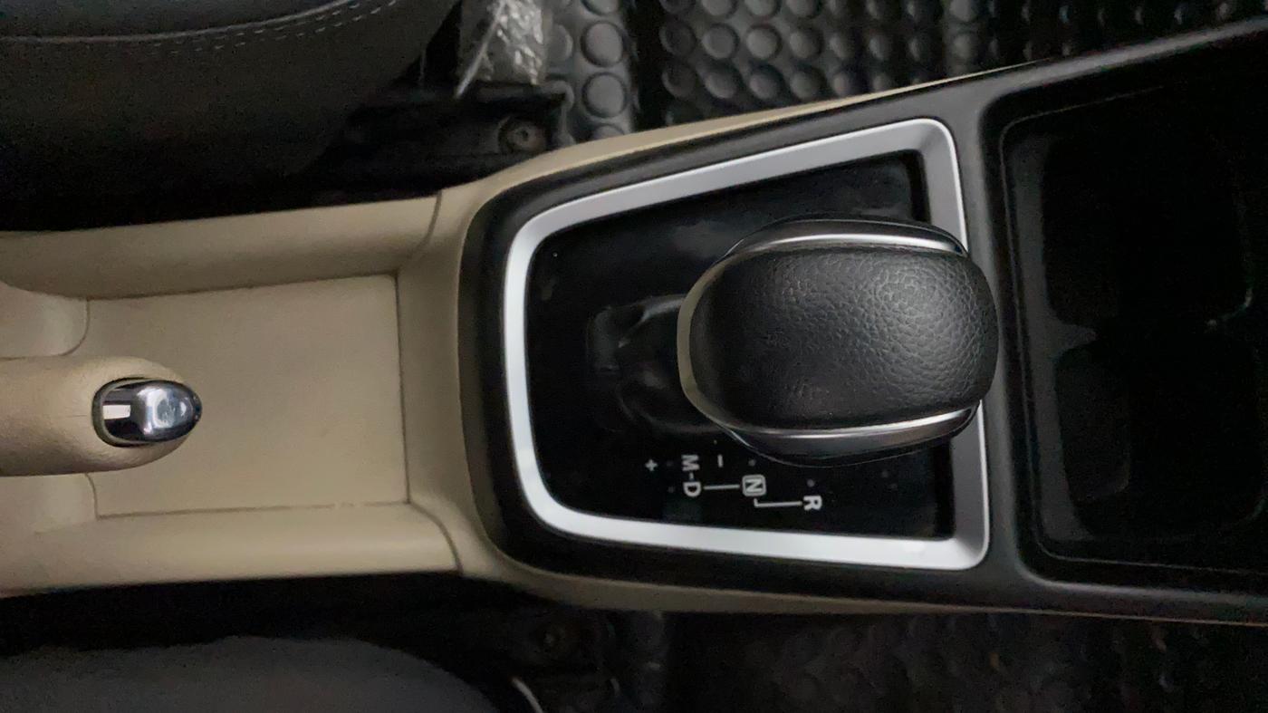 2019 Maruti Dzire ZXI PLUS AMT, Petrol, Automatic, 37,531 km, Gear Lever