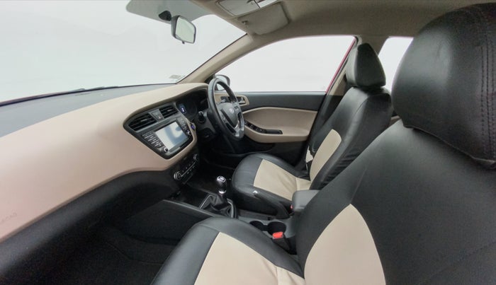 2016 Hyundai Elite i20 ASTA 1.2 (O), Petrol, Manual, 24,238 km, Right Side Front Door Cabin