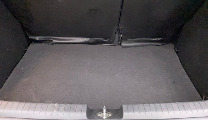 2016 Hyundai Elite i20 ASTA 1.2 (O), Petrol, Manual, 24,238 km, Boot Inside