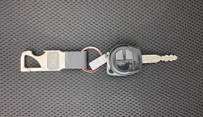 2014 Maruti Swift ZDI, Diesel, Manual, 28,066 km, Key Close up