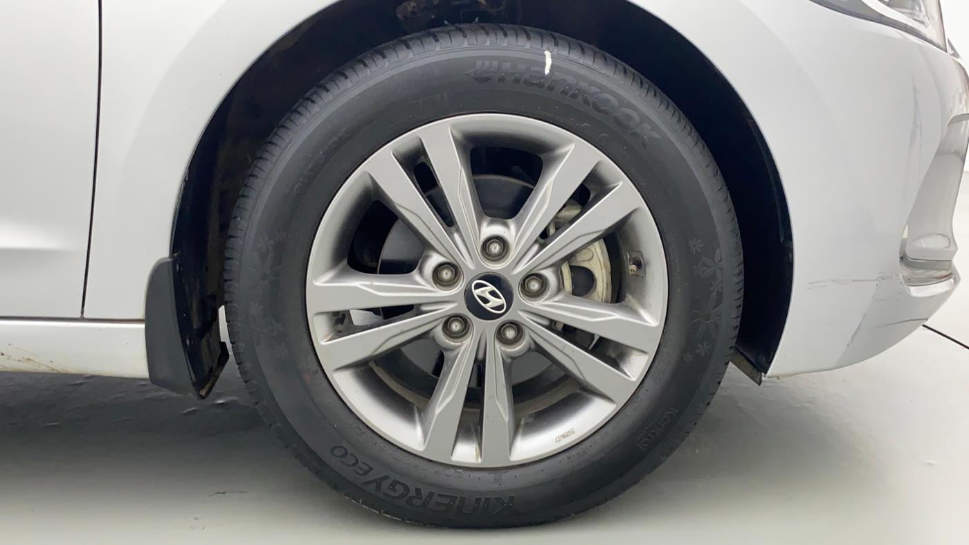 2018 Hyundai New Elantra 2.0 SX AT, Petrol, Automatic, 19,185 km, Right Front Wheel