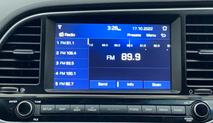 2018 Hyundai New Elantra 2.0 SX AT, Petrol, Automatic, 19,185 km, Infotainment System