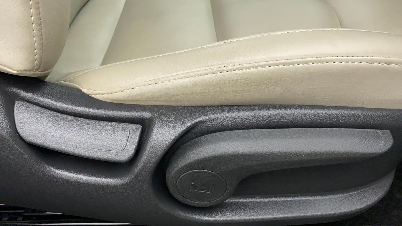 2018 Hyundai New Elantra 2.0 SX AT, Petrol, Automatic, 19,185 km, Driver Side Adjustment Panel