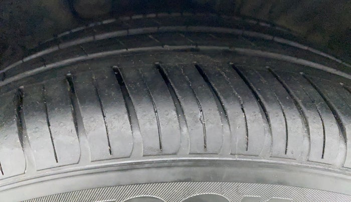 2018 Hyundai New Elantra 2.0 SX AT, Petrol, Automatic, 19,185 km, Left Front Tyre Tread