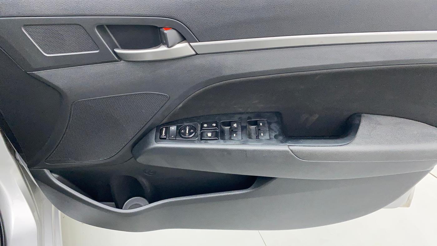2018 Hyundai New Elantra 2.0 SX AT, Petrol, Automatic, 19,185 km, Driver Side Door Panels Control