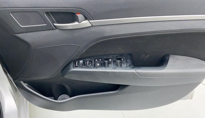 2018 Hyundai New Elantra 2.0 SX AT, Petrol, Automatic, 19,185 km, Driver Side Door Panels Control