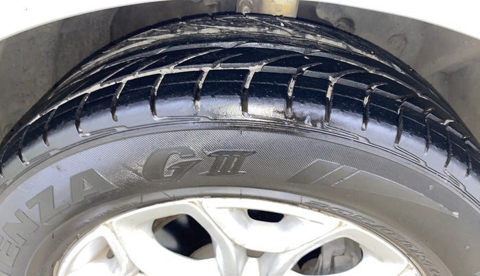 2014 Ford Ecosport TITANIUM 1.5L PETROL AT, Petrol, Automatic, 33,282 km, Right Front Tyre Tread