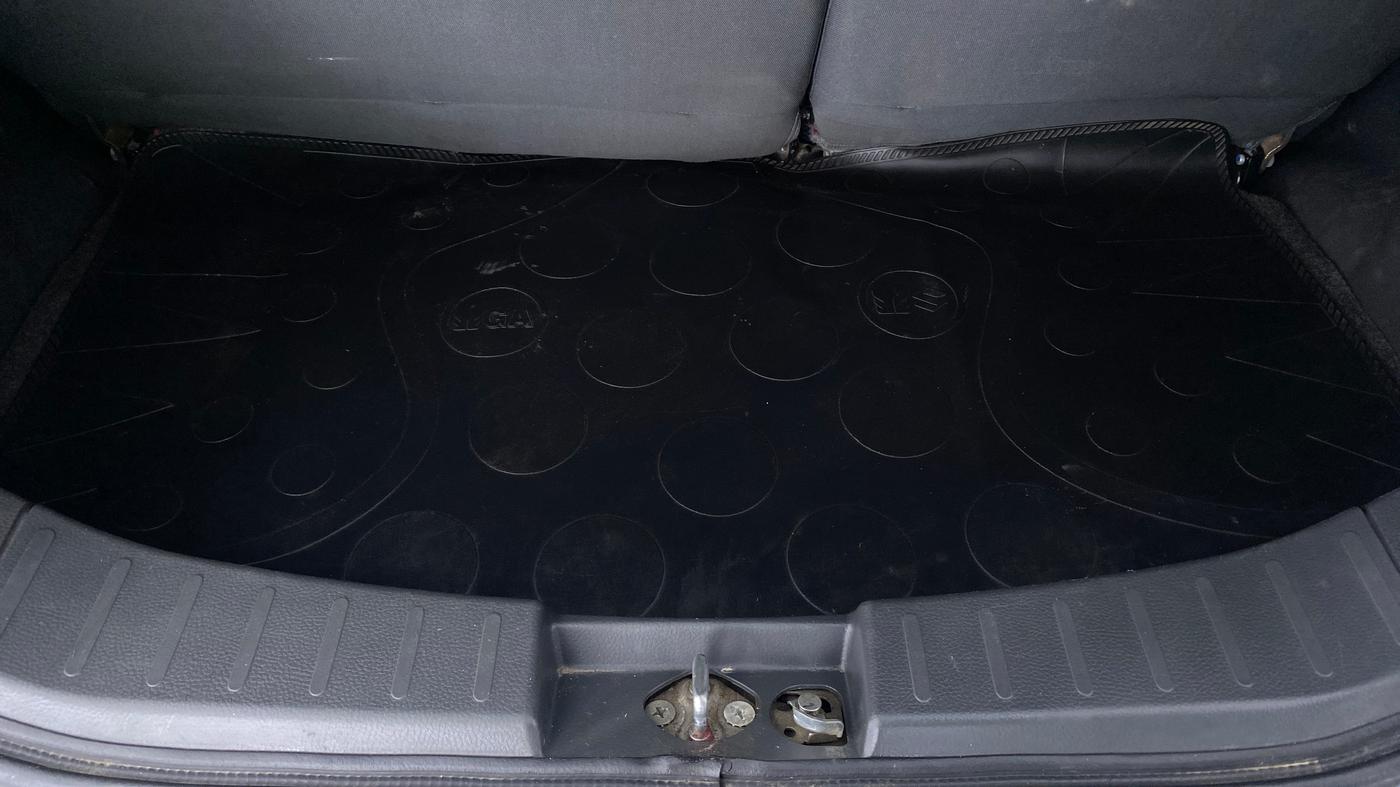 2011 Maruti Wagon R 1.0 VXI, Petrol, Manual, 62,314 km, Boot Inside