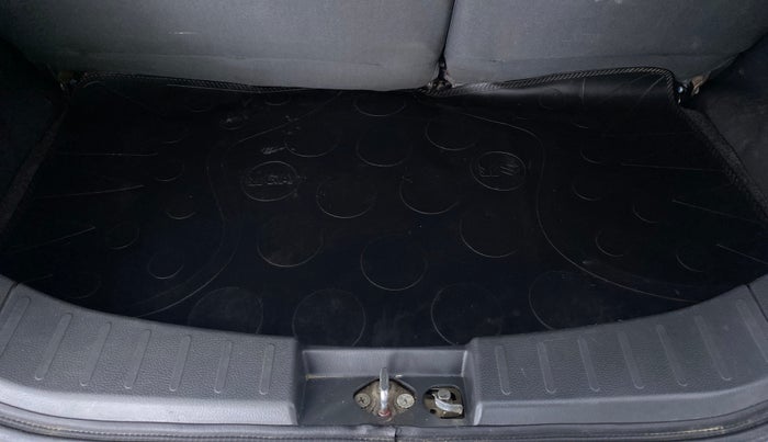 2011 Maruti Wagon R 1.0 VXI, Petrol, Manual, 62,314 km, Boot Inside