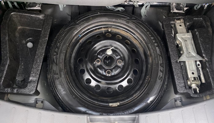 2011 Maruti Wagon R 1.0 VXI, Petrol, Manual, 62,314 km, Spare Tyre