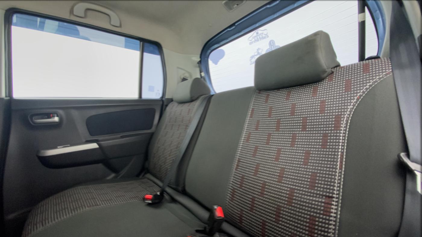 2011 Maruti Wagon R 1.0 VXI, Petrol, Manual, 62,314 km, Right Side Rear Door Cabin