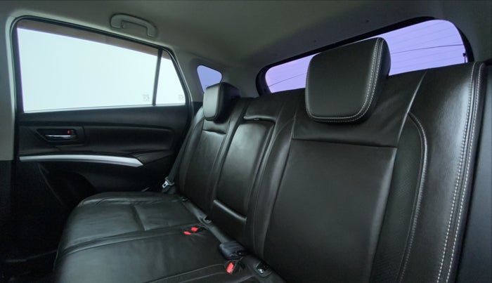2020 Maruti S Cross ALPHA AT SMART HYBRID, Petrol, Automatic, 36,468 km, Right Side Rear Door Cabin