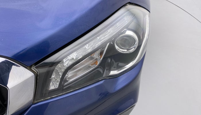2020 Maruti S Cross ALPHA AT SMART HYBRID, Petrol, Automatic, 36,468 km, Left headlight - Minor scratches