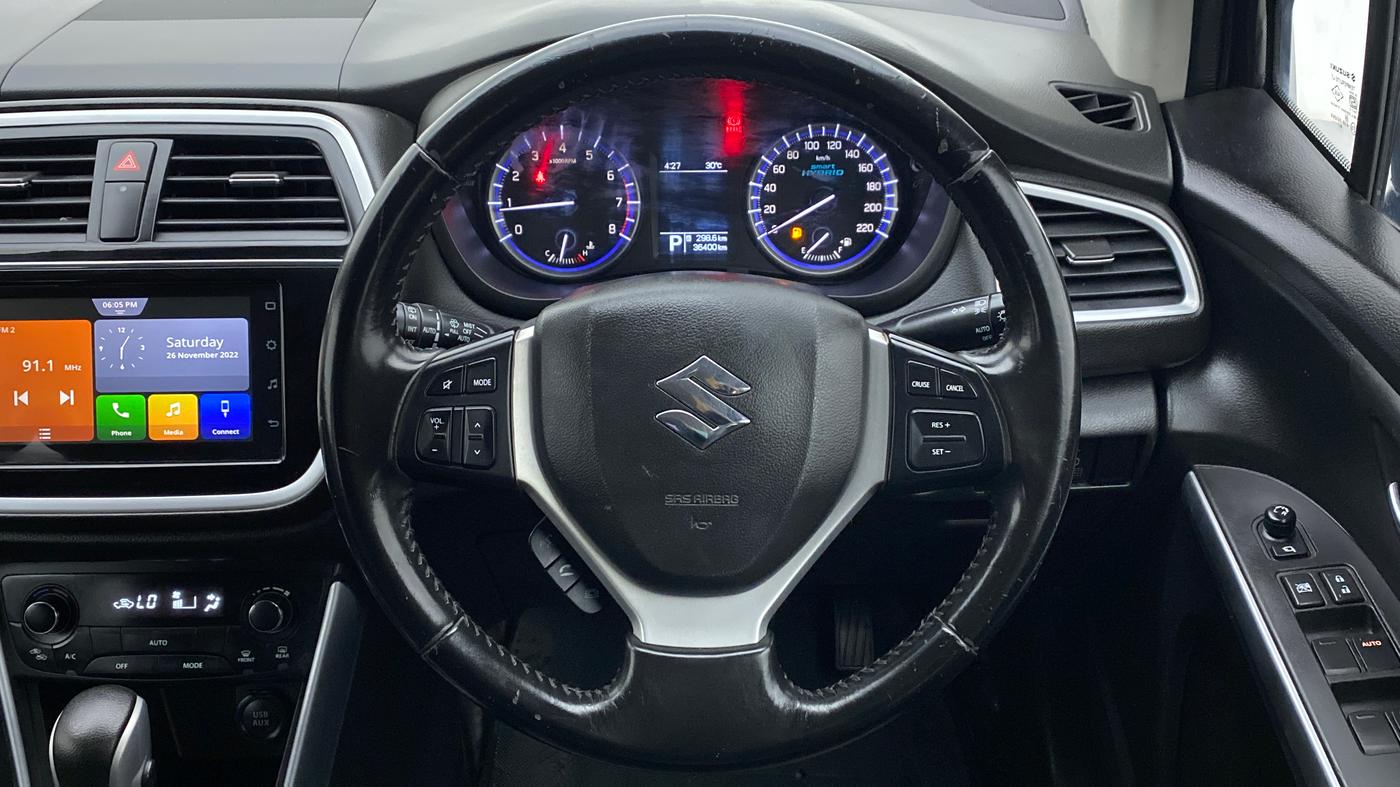 2020 Maruti S Cross ALPHA AT SMART HYBRID, Petrol, Automatic, 36,468 km, Steering Wheel Close Up