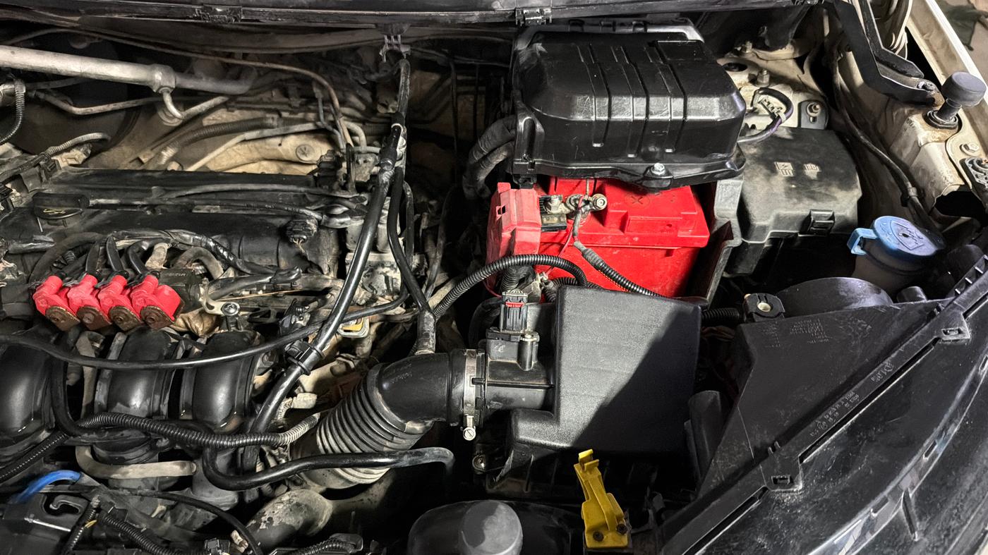 2014 Ford Ecosport TITANIUM 1.5L PETROL AT, CNG, Automatic, 1,19,814 km, Engine View - Left