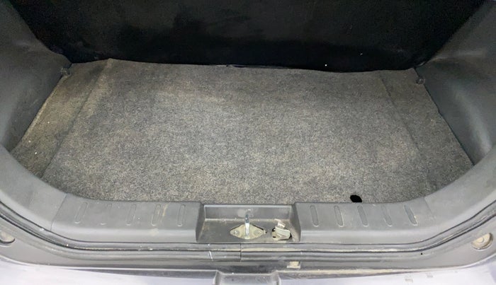 2017 Maruti Alto K10 VXI, Petrol, Manual, 28,254 km, Boot Inside