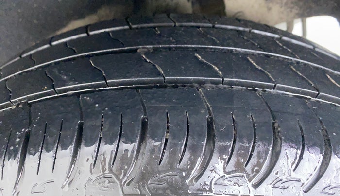 2019 Maruti Baleno DELTA PETROL 1.2, Petrol, Manual, 29,414 km, Left Rear Tyre Tread