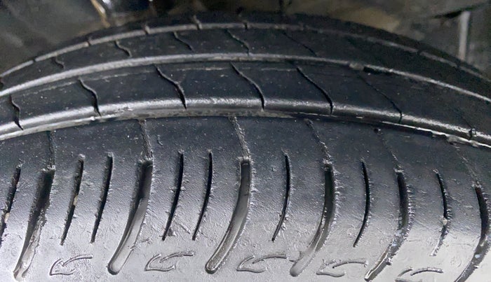 2019 Maruti Baleno DELTA PETROL 1.2, Petrol, Manual, 29,414 km, Right Front Tyre Tread